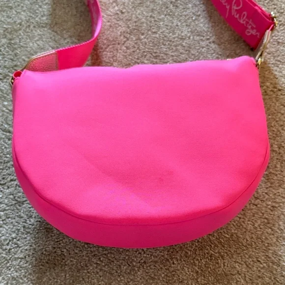 Lilly Pulitzer Neoprene Bright Pink Crossbody Bag - Picture 6 of 7